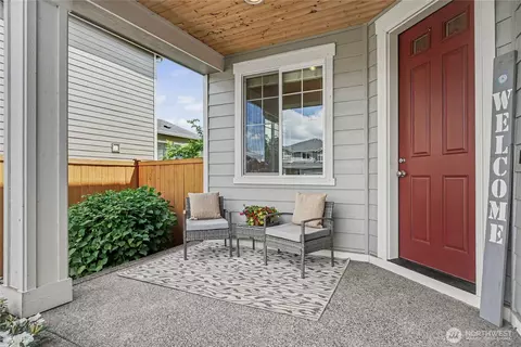 Exterior - 214 Fielding St NE, Orting, WA 98360 photo 2 of 5