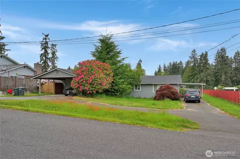 5813 5815 98th St E, Puyallup, WA 98373