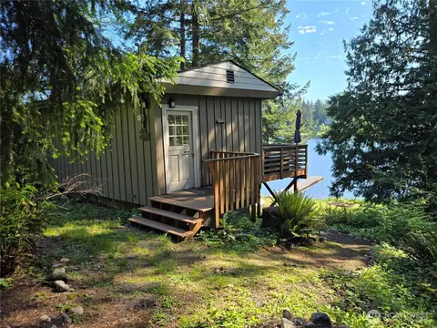 5712 E Lake Bosworth Dr, Snohomish, WA 98290