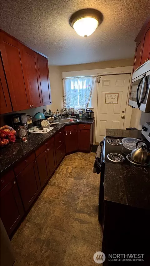 3210 Grand Ave, Everett, WA 98201 photo 6