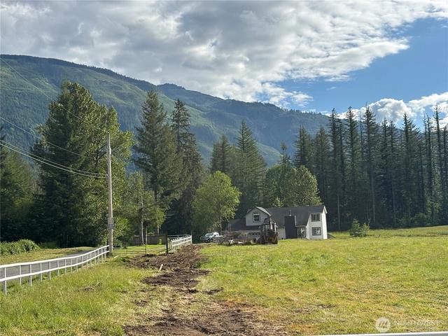 40716 Dorman Rd, Gold Bar, WA 98251