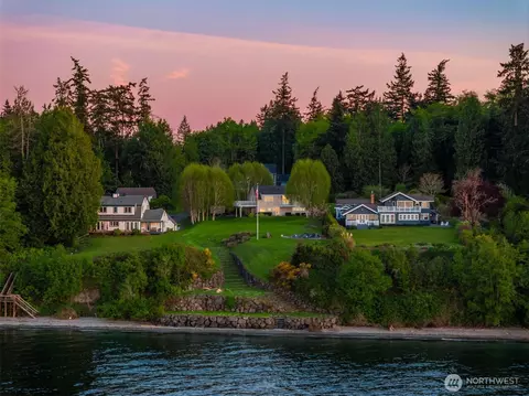 39233 Blackmouth Pl NE, Hansville, WA 98340