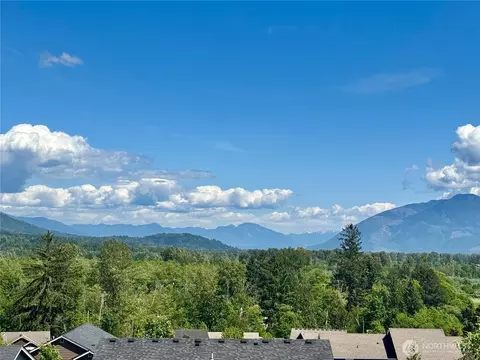1305 Cascadia Dr, Sedro Woolley, WA 98284