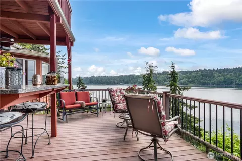621 E Herron Blvd NW, Lakebay, WA 98349