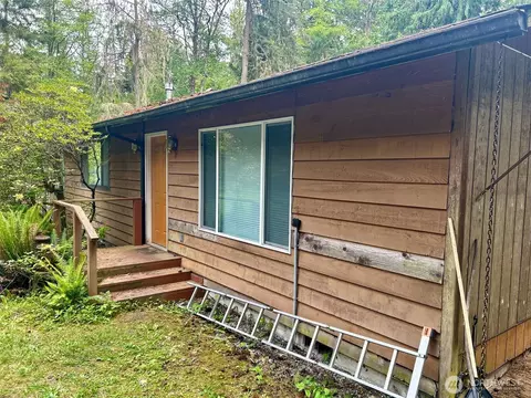 5115 NE Lamms Ln, Poulsbo, WA 98370