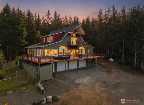 83 Octopus Ct, Quilcene, WA 98376