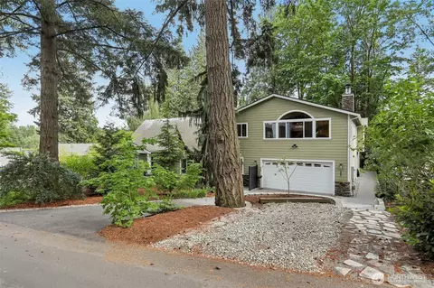 11633 NE 92nd St, Kirkland, WA 98033