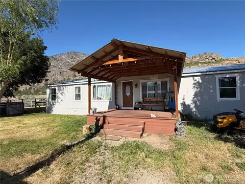 64 N Cordell Rd, Oroville, WA 98844