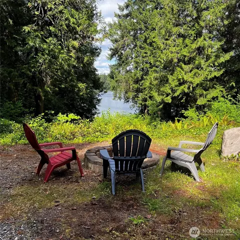 21950 Beachside Dr SE, Yelm, WA 98597