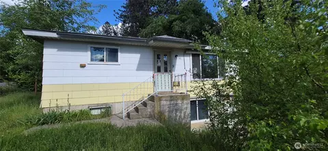611 S Farr Rd, Spokane, WA 99206
