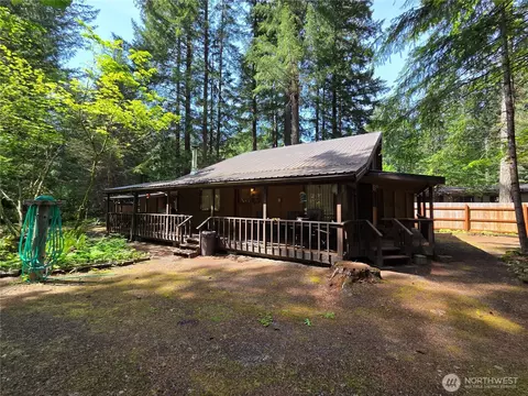 119 Shady Ln, Packwood, WA 98361