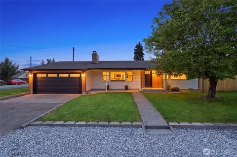 707 11th Ave, Milton, WA 98354