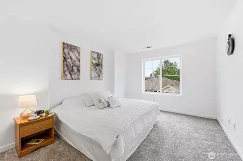 Bedroom - 13015 NE 182nd Pl #A, Bothell, WA 98011 photo 3 of 5