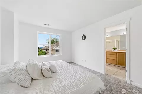 Bedroom - 13015 NE 182nd Pl #A, Bothell, WA 98011 photo 1 of 5