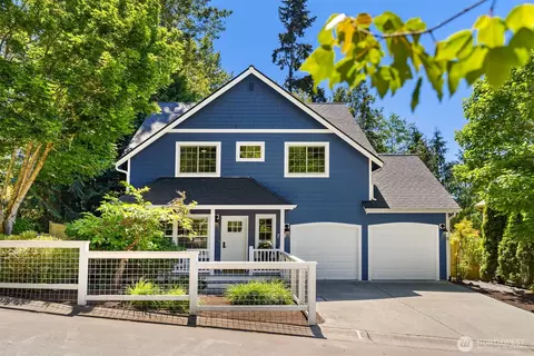705 Moji Ln NW, Bainbridge Island, WA 98110