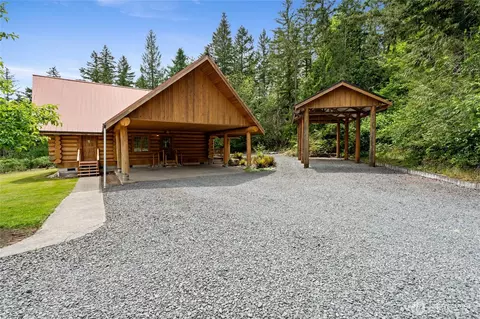 42323 22nd Ave E, Eatonville, WA 98328