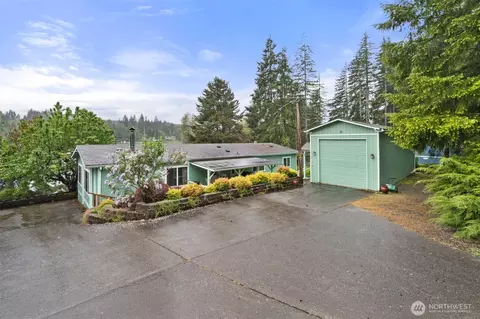 2206 W Starlake Dr, Elma, WA 98541
