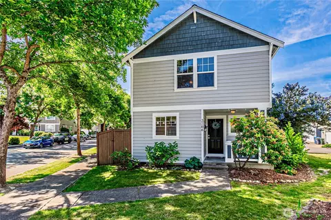 2706 9th St SE, Puyallup, WA 98374