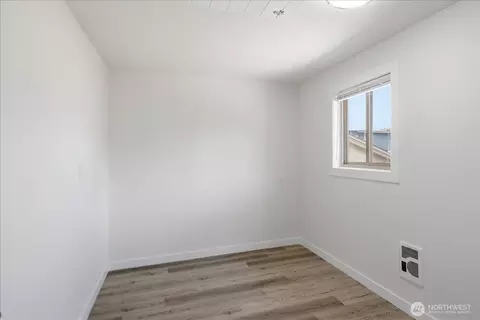 Bedroom - 7408 Olympic Dr, Everett, WA 98203 photo 1 of 2
