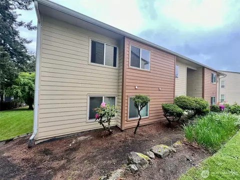 23625 112th Ave SE #G201, Kent, WA 98031