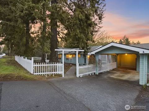 10271 148th Ave SE, Renton, WA 98059