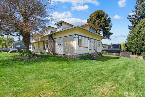 3732 Rockefeller Ave, Everett, WA 98201