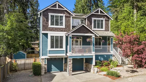 516 N 180th St, Shoreline, WA 98133