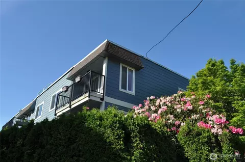 10110 Greenwood Ave N #306, Seattle, WA 98133