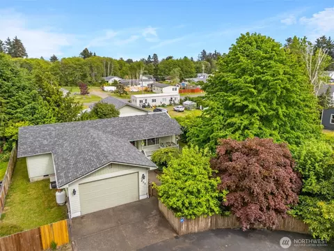422 S Forrest St, Westport, WA 98595