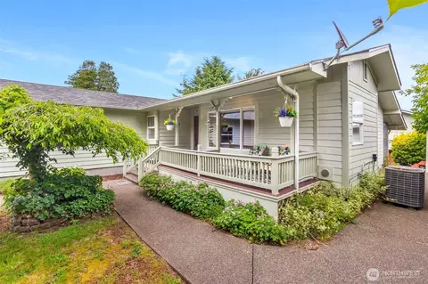 422 S Forrest St, Westport, WA 98595