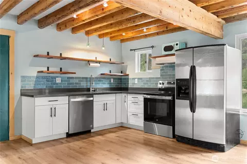 Kitchen - 69 Fs 5010 Rd - Chewuch, Winthrop, WA 98862 photo 4 of 4