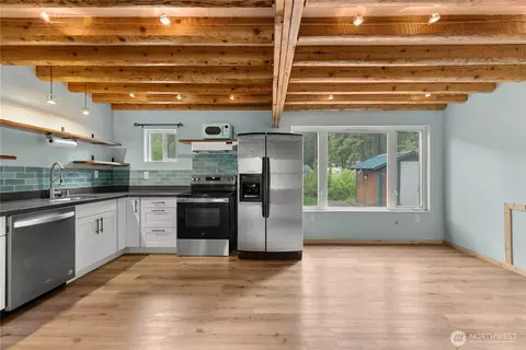 Kitchen - 69 Fs 5010 Rd - Chewuch, Winthrop, WA 98862 photo 2 of 4