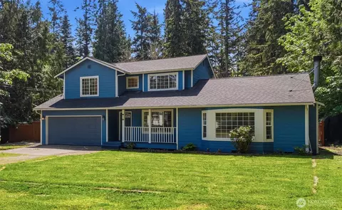 1719 Hemlock Dr, Camano Island, WA 98282