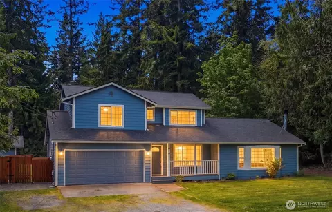 1719 Hemlock Dr, Camano Island, WA 98282