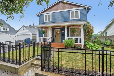 709 W 24th St, Vancouver, WA 98660