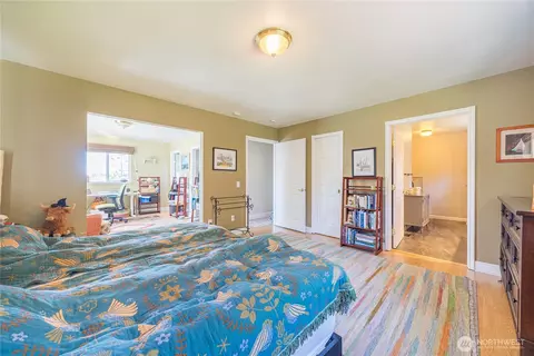 Bedroom - 80 Sunshine Plz, Sequim, WA 98382 photo 2 of 3