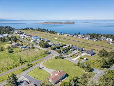 View/Area - 80 Sunshine Plz, Sequim, WA 98382 photo 3 of 8