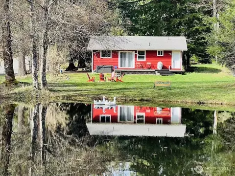 231 Paradise Dr, Ashford, WA 98304