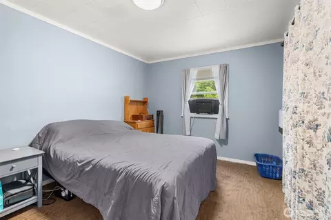 Bedroom - 702 King Rd, Winlock, WA 98596 photo 1 of 3