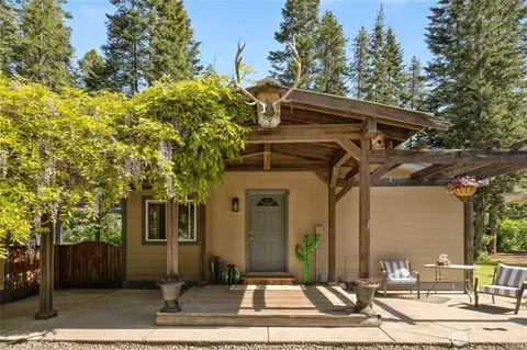 540 Hawthorn Ln, Easton, WA 98925