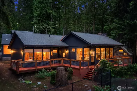 5415 Crescent Beach Rd NW, Vaughn, WA 98394