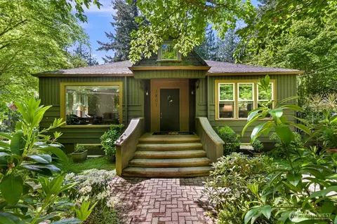 1801 Summit St, Bellingham, WA 98229