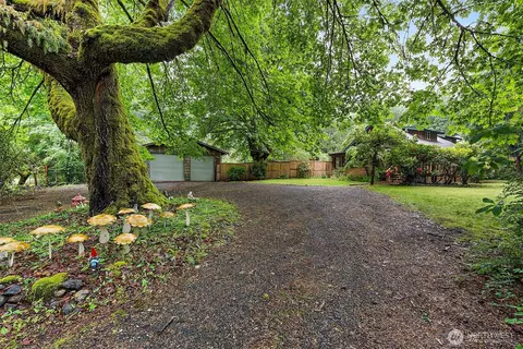 5232 Kinney Rd SW, Olympia, WA 98512