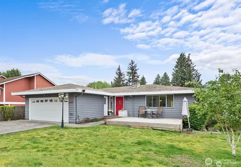 2001 NE 12th St, Renton, WA 98056