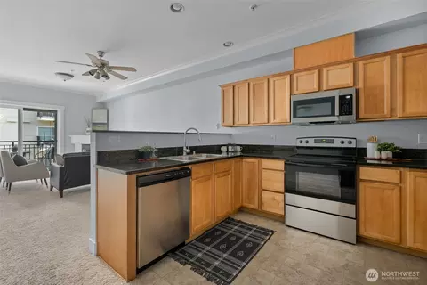 1015 Railroad Ave #415, Bellingham, WA 98225
