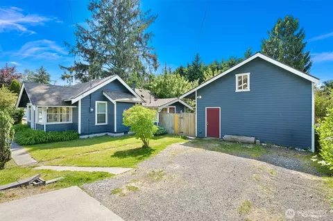 1706 24th St, Bellingham, WA 98225
