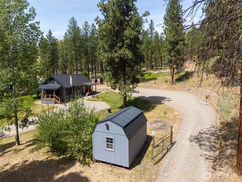 Exterior - 10 Sims Canyon Rd, Twisp, WA 98856 photo 9 of 10