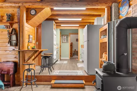 Entry Way - 10 Sims Canyon Rd, Twisp, WA 98856 photo 1 of 2
