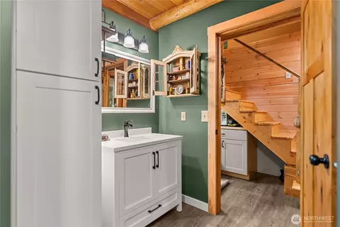 Bath - 10 Sims Canyon Rd, Twisp, WA 98856 photo 2 of 2