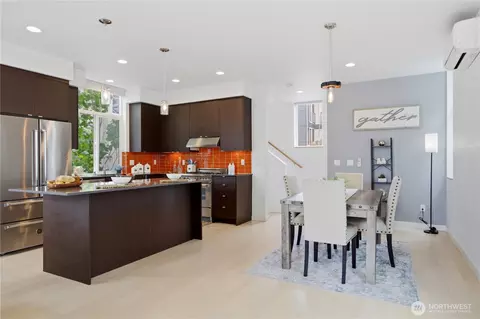 1516 NW 61st St, Seattle, WA 98107